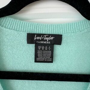 NEVER WORN lord and Taylor aqua blue cashmere sweater